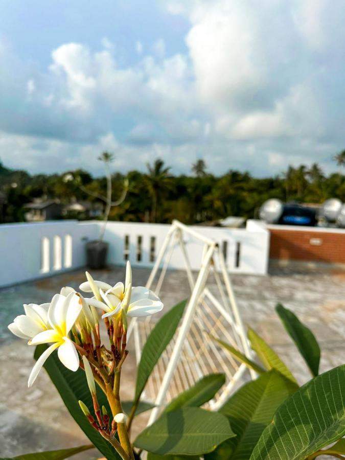 Sunset Sands Hikkaduwa Exteriör bild